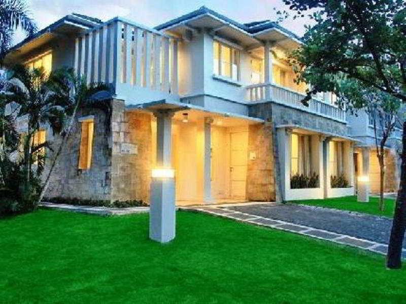 Ciputra Golf, Club & Hotel سورابايا المظهر الخارجي الصورة
