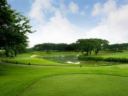 Ciputra Golf, Club & Hotel سورابايا المظهر الخارجي الصورة